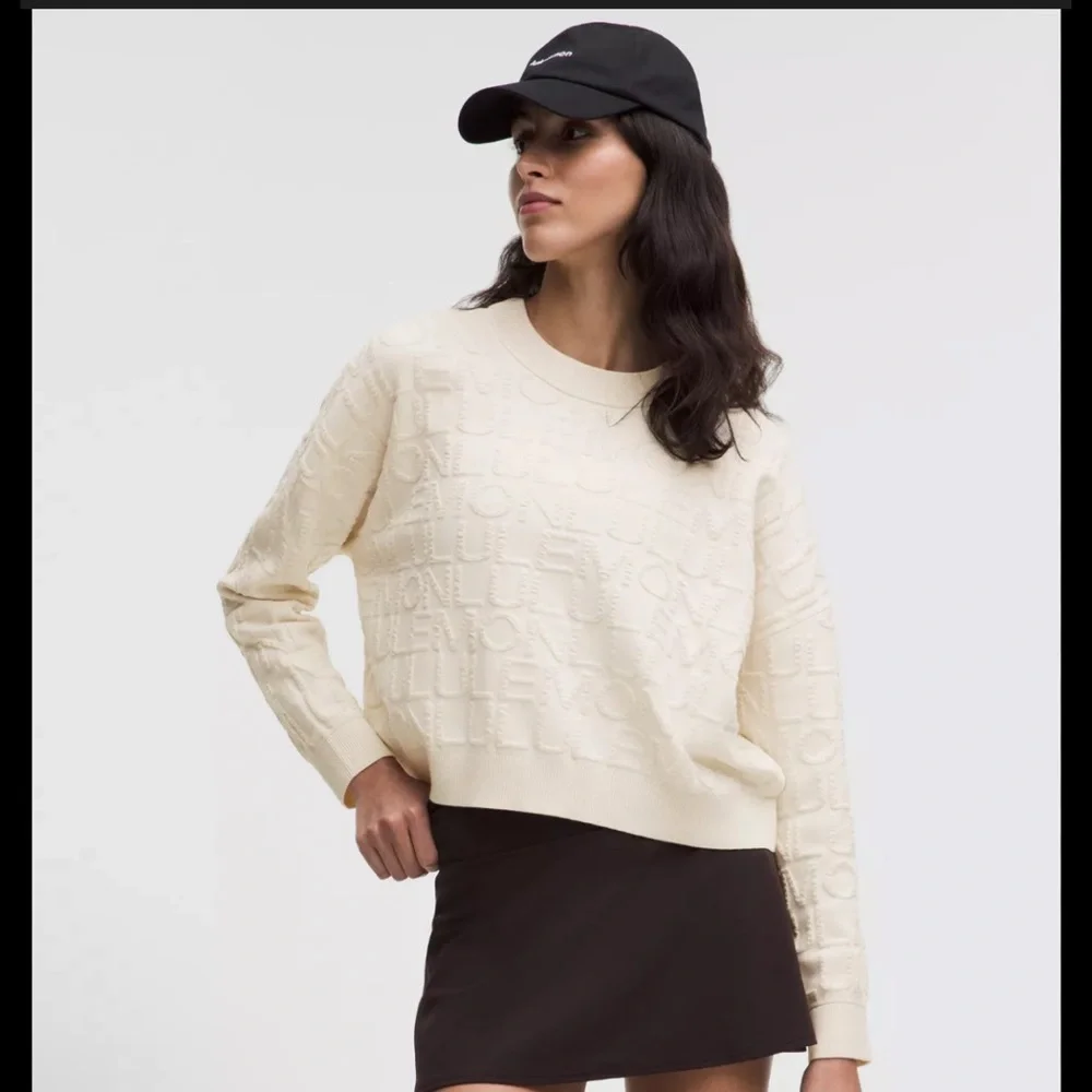 Lululemon Athletica Jacquard Cotton Blend Cream Crew Neck Sweater Size Medium - Picture 2 of 11